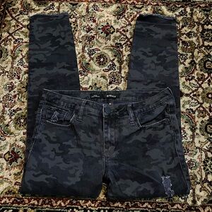 STS Blue Camo Ankle Skinny Jeans Size 28 Black and Gray The Alice
